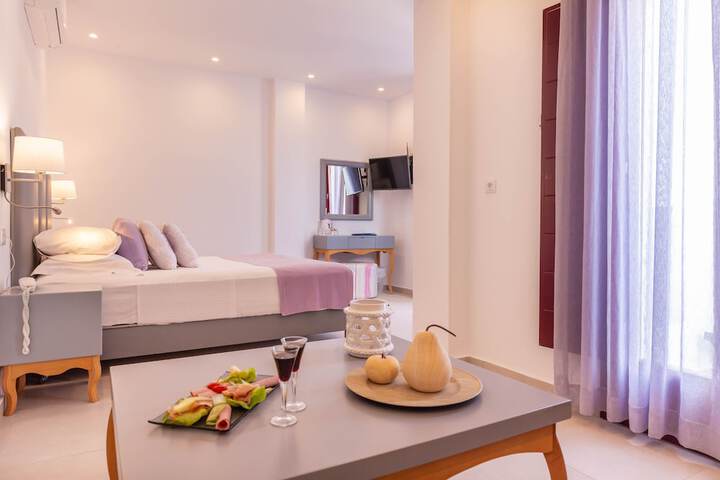 Room 6 of 34