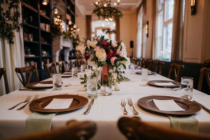 Ballroom/Hall 116 of 138