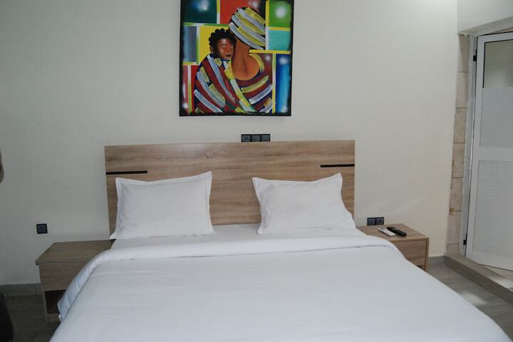 Room 35 of 90