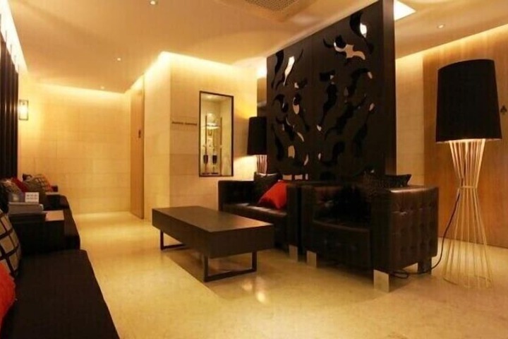 Hotel Interior 4 of 45