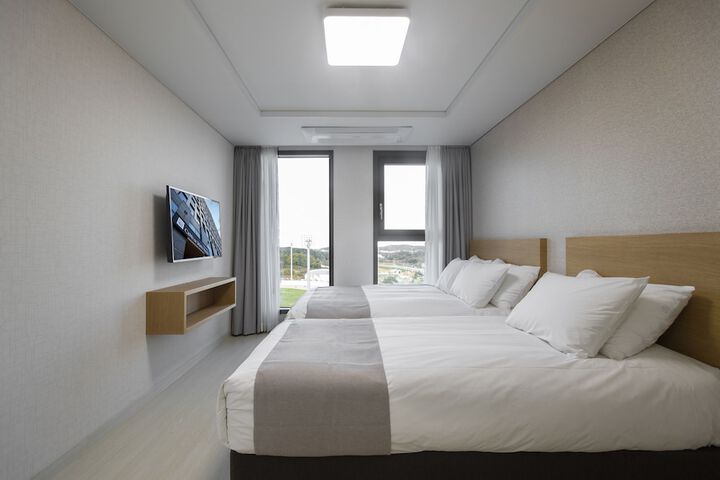 Room 14 of 39