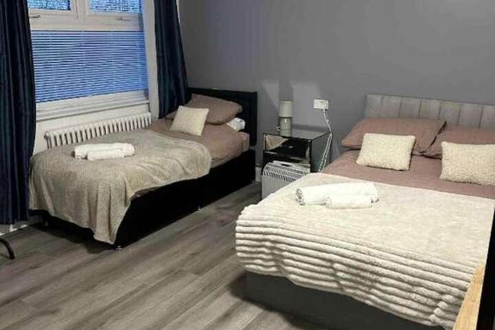 Room 6 of 29