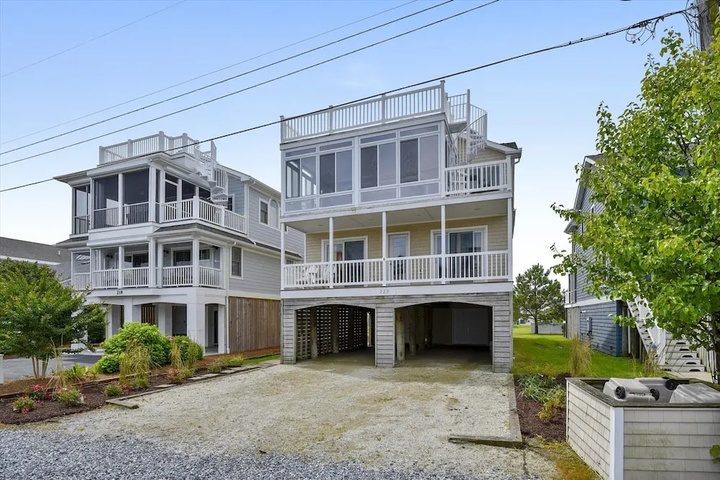 Exterior of 220 Oceanview Parkway by Long & Foster
