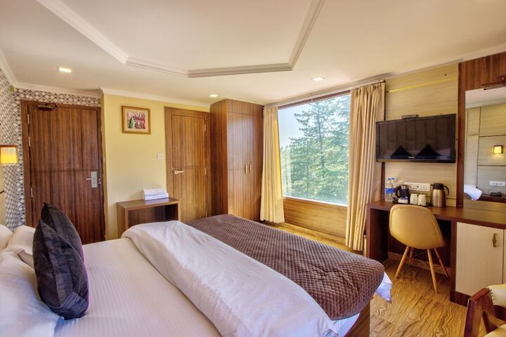 Room 40 of 91