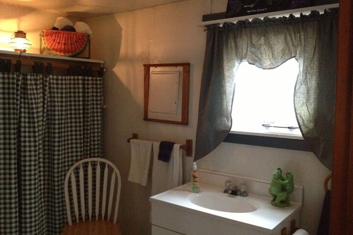 Room 50 of 78