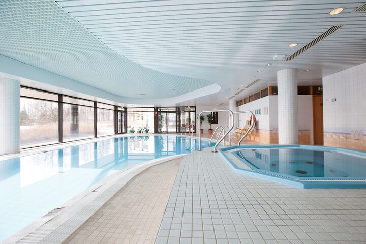 Pool 31 of 65