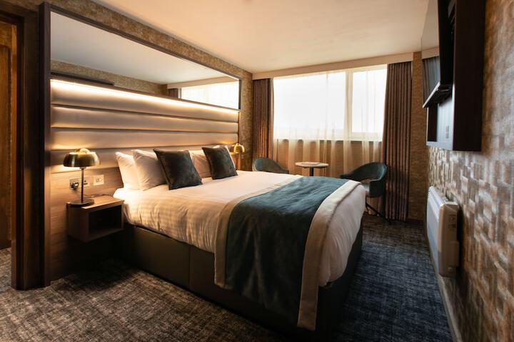 Room 10 of 54