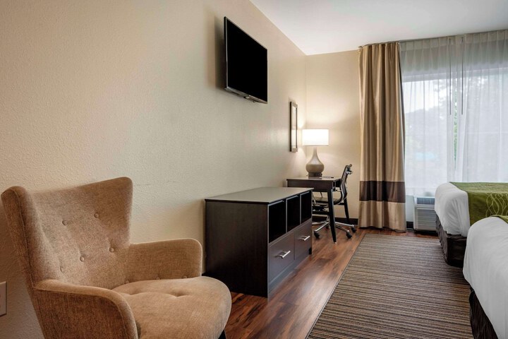 2 Queen Beds (4 of 22)