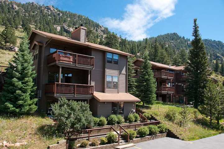 Hotel 94 of 100