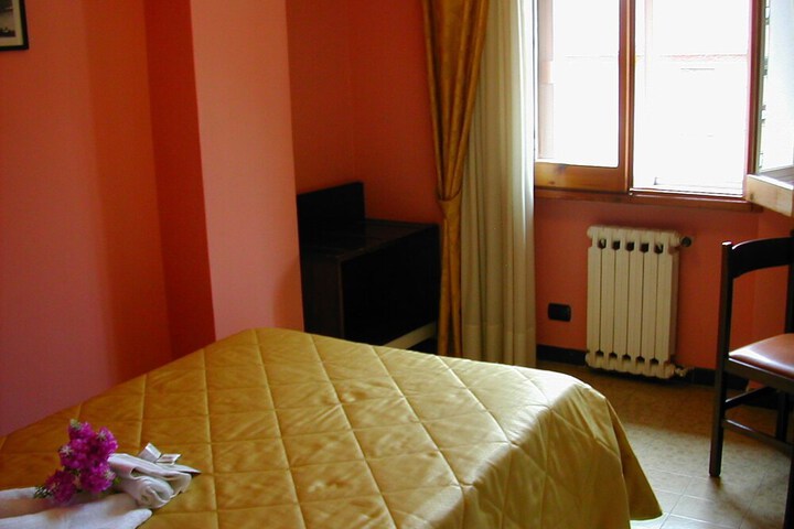 Room 10 of 54
