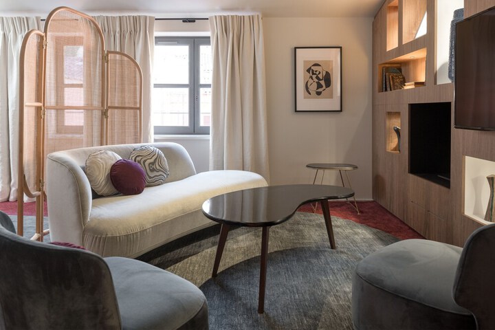 Room 108 of 285