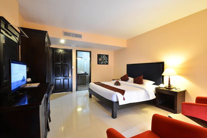 Room 15 of 144