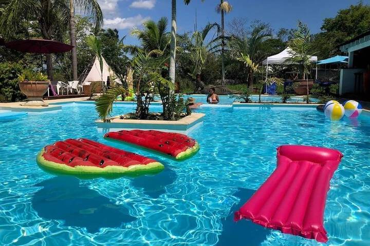 Pool 16 of 26