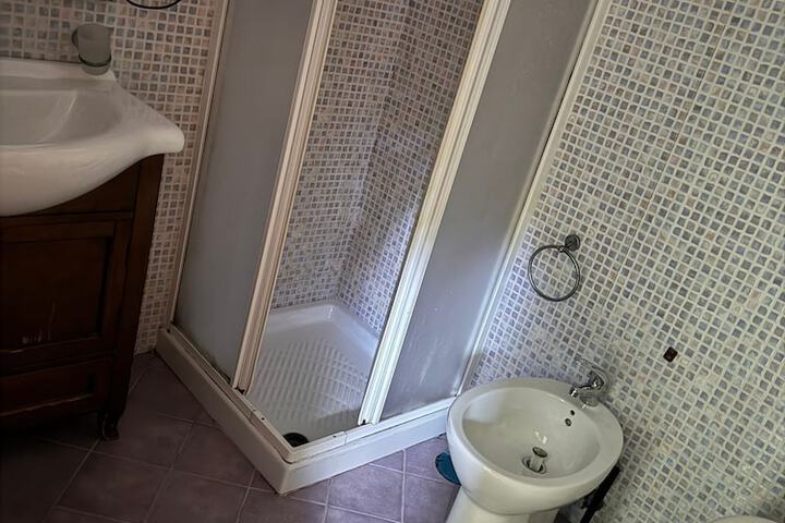 Room 40 of 51