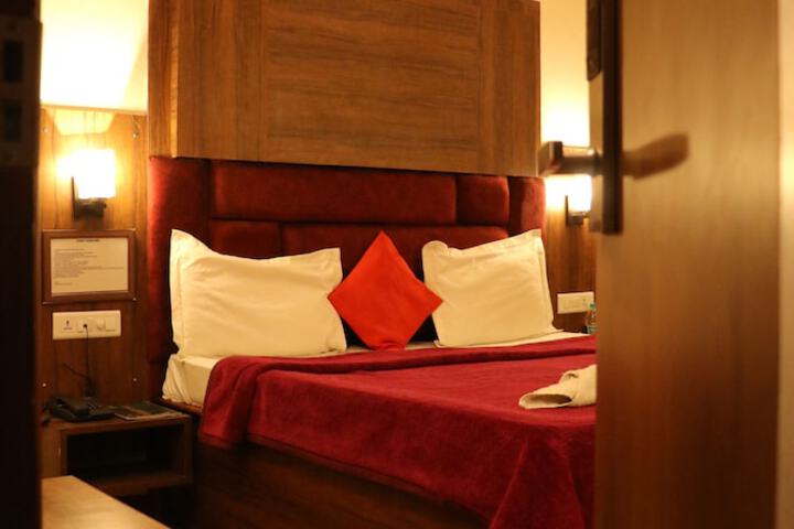 Room 3 of 19