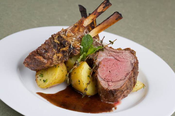 Dining 36 of 78