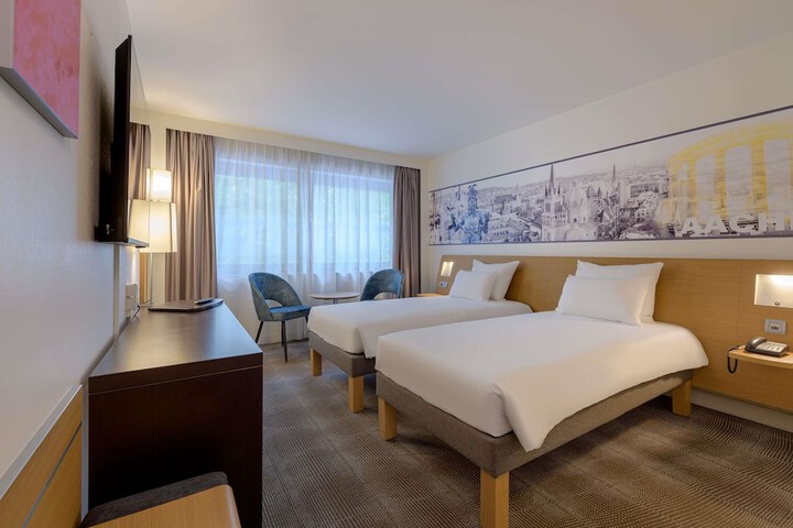 Room 9 of 113