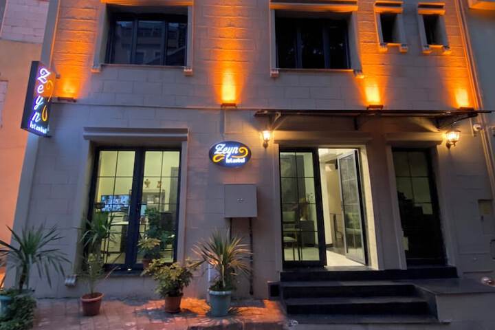 Hotel 97 of 99