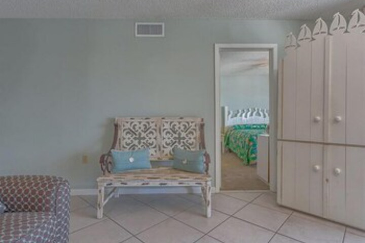 Room 41 of 86