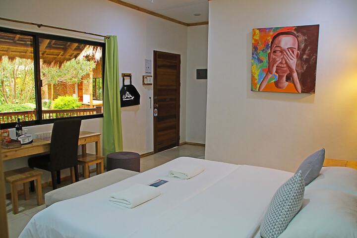 Room 13 of 74