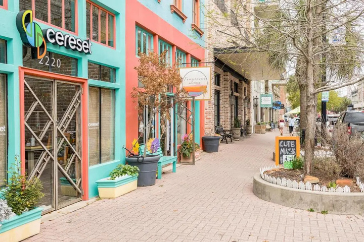 Image of Pattys Place