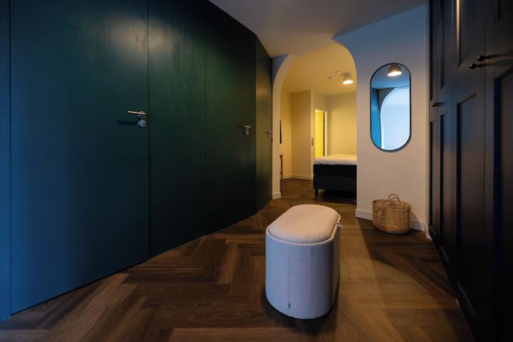 Room 19 of 28