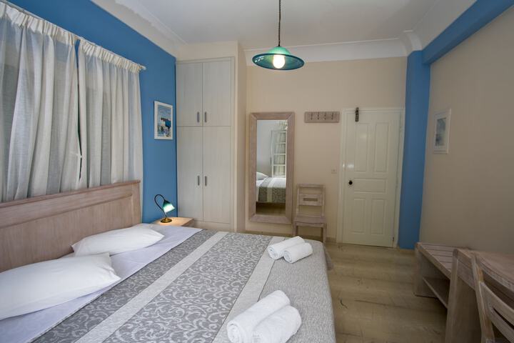 Room 13 of 46