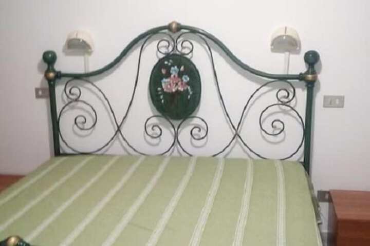 Room 13 of 21