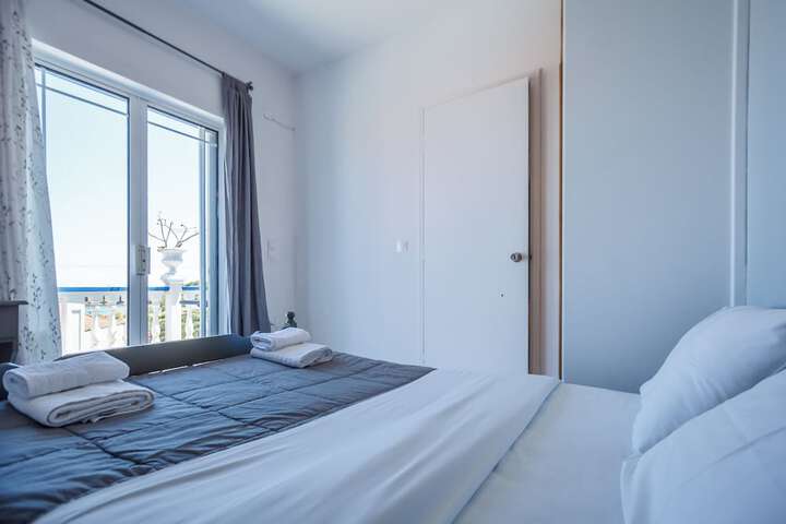 Room 26 of 40