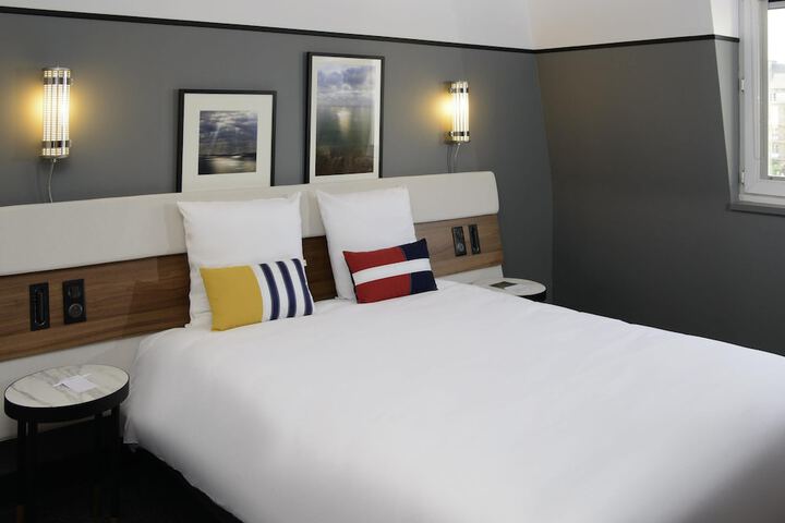 Room 14 of 63