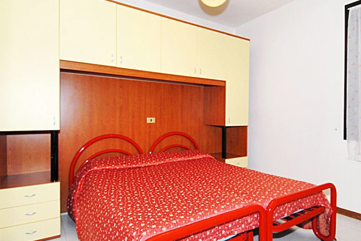 Room 2 of 14