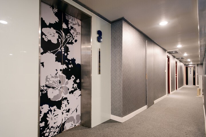 Ballroom/Hall 60 of 67