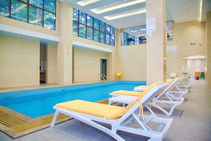 Pool 50 of 62