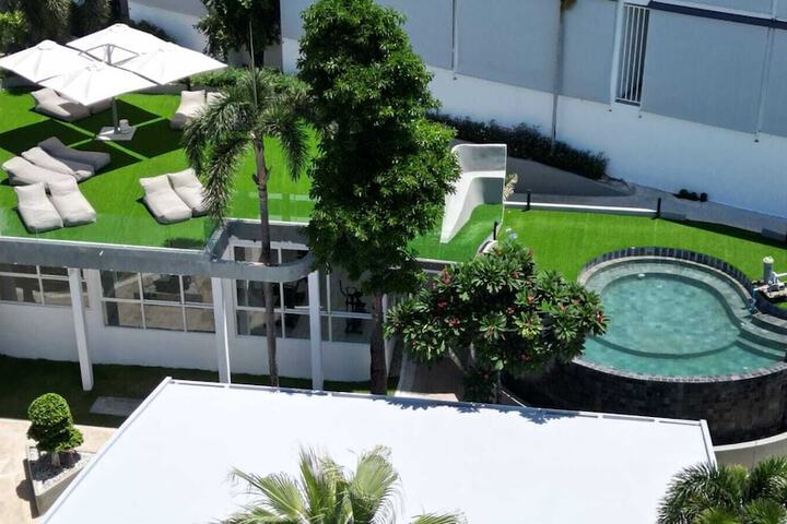 Hotel 92 of 96