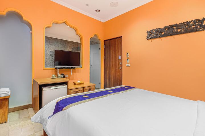 Room 26 of 151