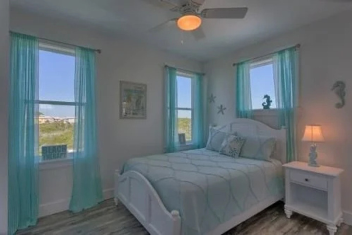 Room 3 of 23
