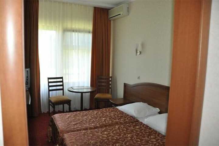 Room 3 of 23