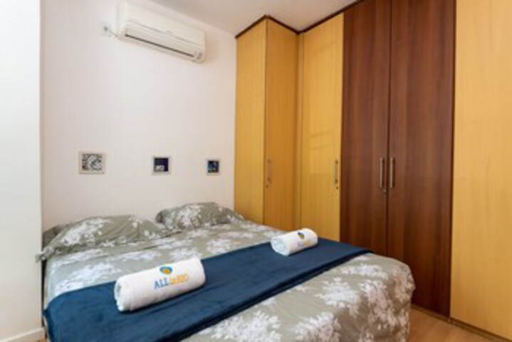 Room 31 of 35