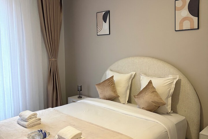 Room 9 of 75