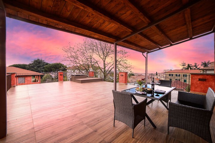 Terrace/Patio 38 of 96