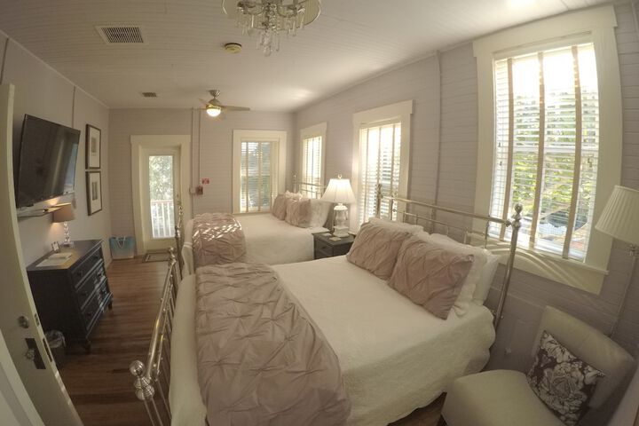 Room 11 of 53
