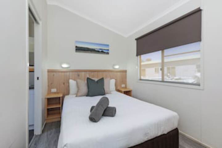 Room 10 of 144