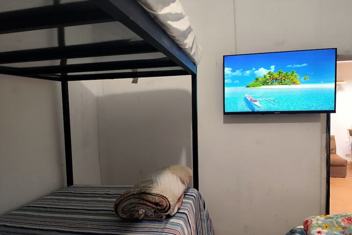 Room 25 of 46