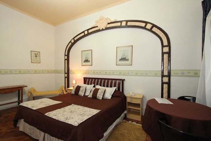 Room 2 of 11