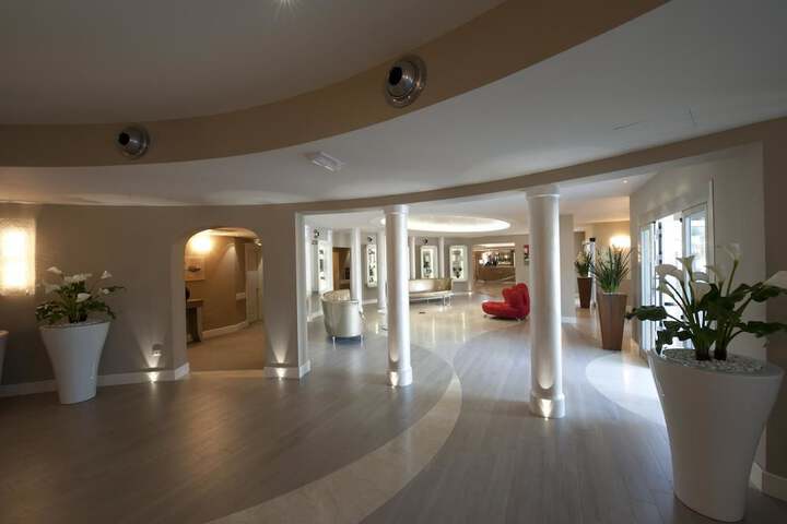 Guest Lobby