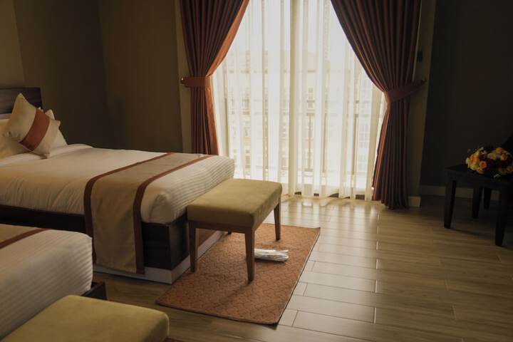 Room 53 of 63