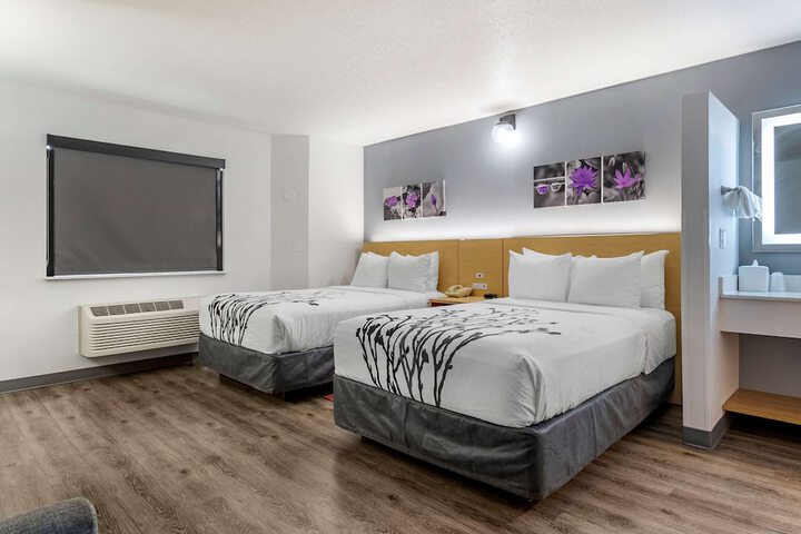 Room 19 of 37