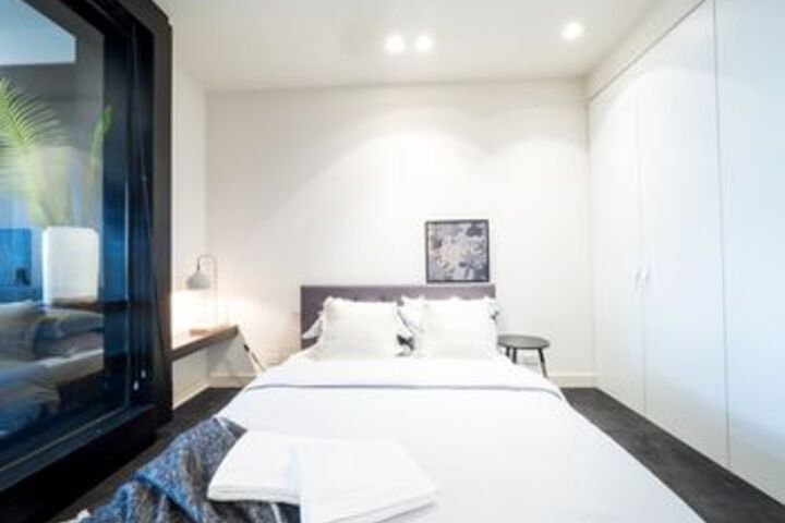 Room 5 of 24
