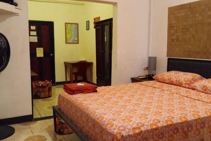 Room 3 of 41