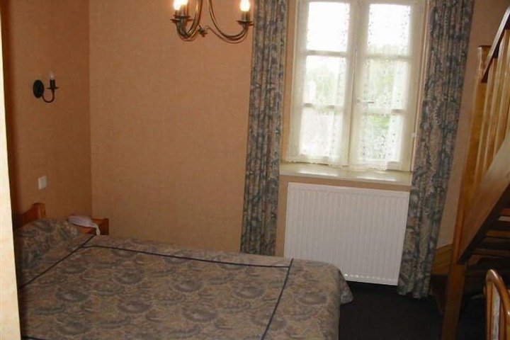 Room 18 of 47